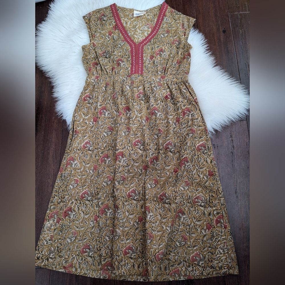 Mata Traders Turmeric Jaya Short Sleeve Dress April Blooms S Small Tan Red